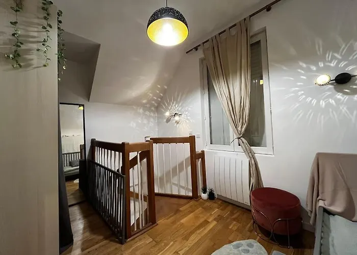 Cosy Maisonette Сasa de vacaciones Versalles
